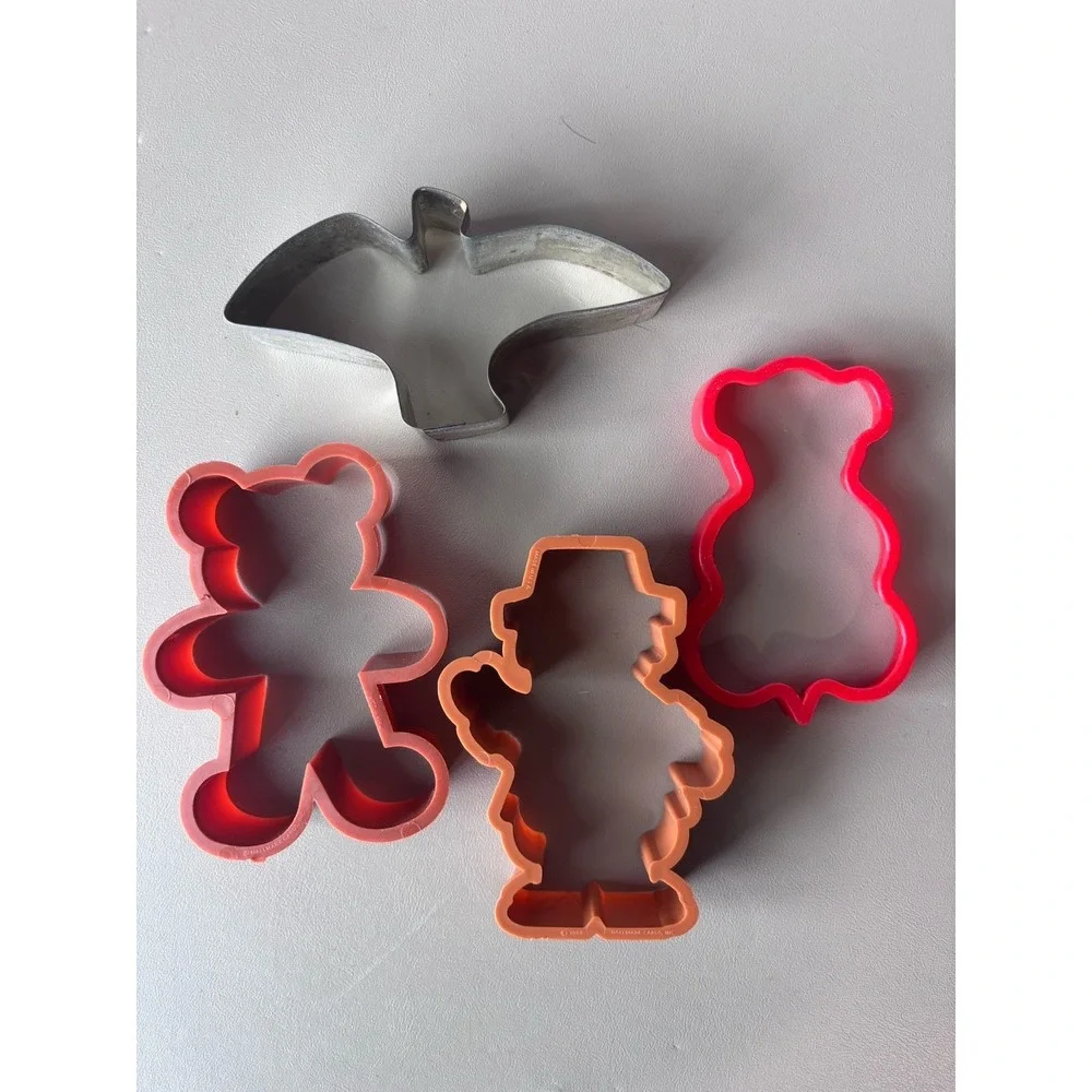 Huge Lot/47 pcs. Cookie Cutters Plastic Metal Vintage Modern Holidays Occasions